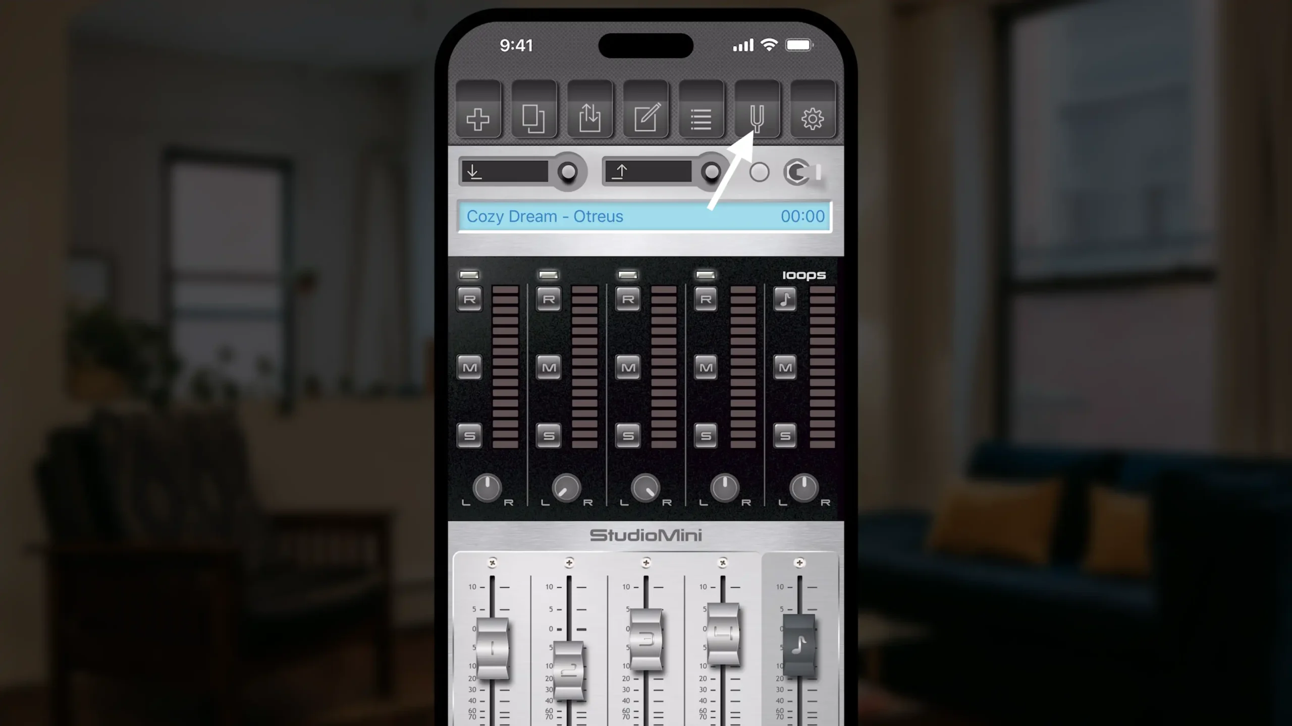 StudioMini-Tuner-button Tuner button - StudioMini app to record music