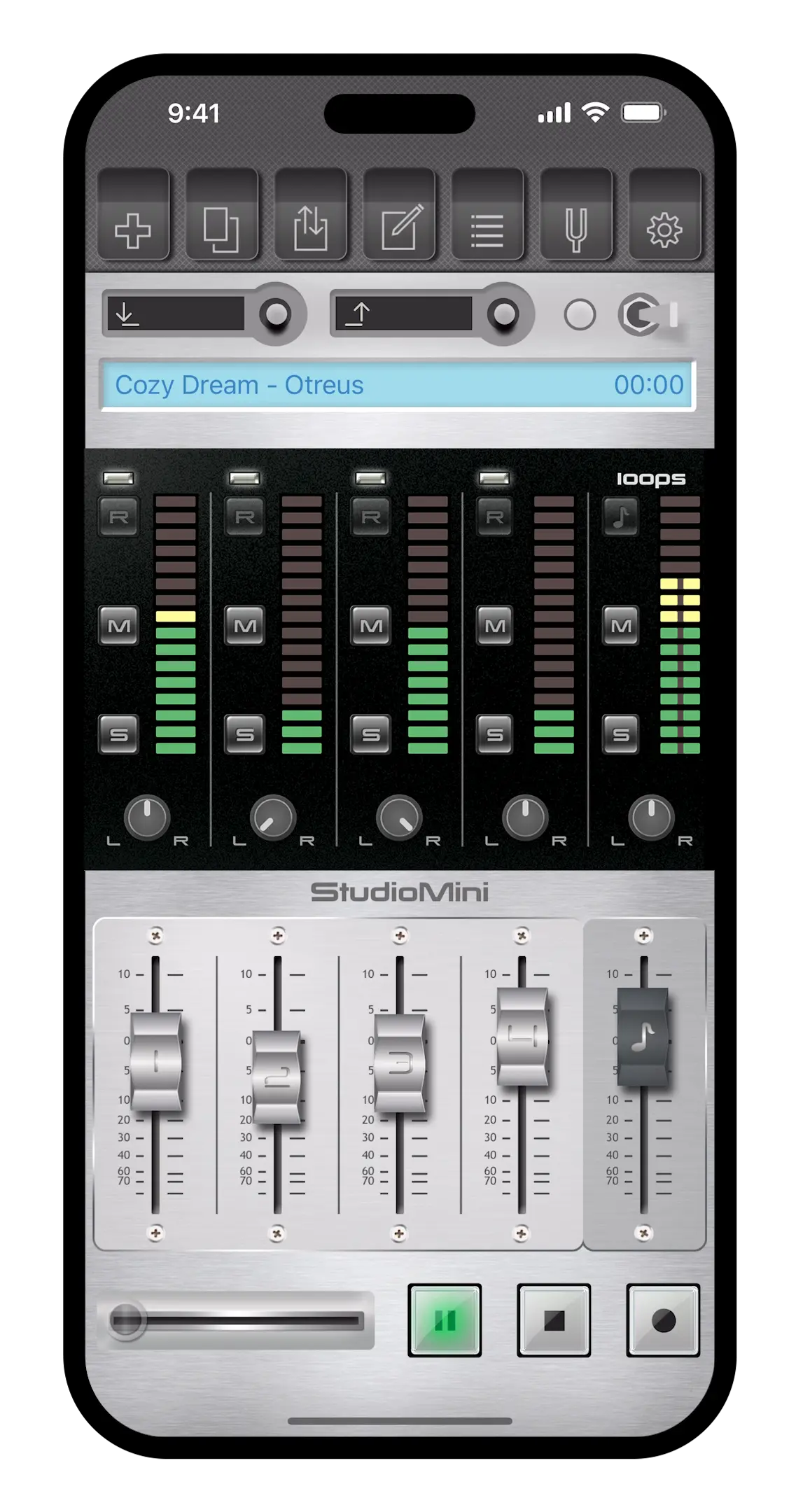 StudioMini-iPhone-2 Capture d'écran de l'enregistreur de musique StudioMini sur iPhone.